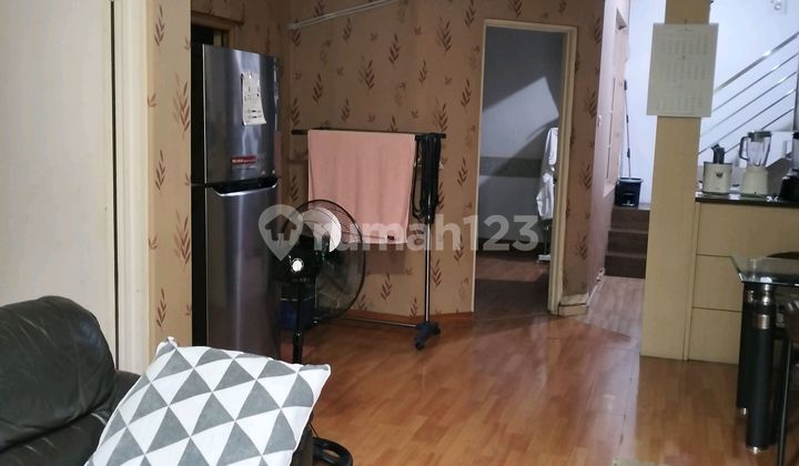 Jual Town House Taman Paris 2 Lantai Sudah Renovasi Full Furnish Jual Town House Taman Paris 2 Lantai Sudah Renovasi Full Furnish