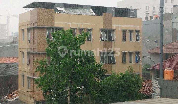 For Sale 4.5-Story Shophouse in Gambir Petojo, Profitable Boarding House, Near Gajah Mada Plaza For Sale 4.5-Story Shophouse in Gambir Petojo, Profitable Boarding House, Near Gajah Mada Plaza