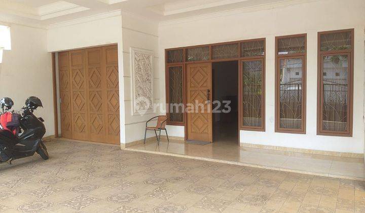 Rumah  di Pulomas Utara Lokasi Strategis Jakarta Timur 1