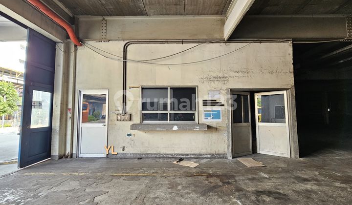 Warehouse for Rent on Jln Yos Sudarso, Tanjung Priok District, North Jakarta Warehouse for Rent on Jln Yos Sudarso, Tanjung Priok District, North Jakarta