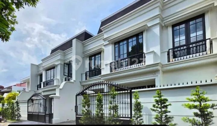 Dijual Rumah Baru Cempaka Putih Tengah American Classic 3 Lantai Rooftop Jakarta Pusat