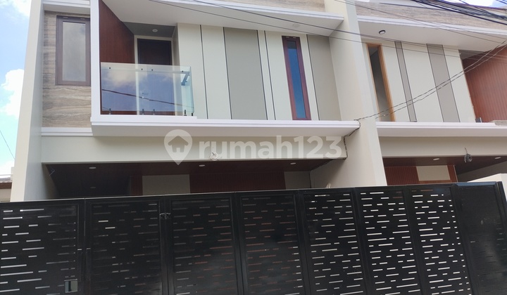 Rumah Baru Dijual Cempaka Putih Sisa 1 Unit Lokasi Prime Jakarta Pusat 2