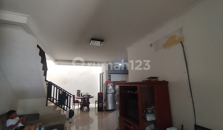 Rumah Dijual Cempaka Putih Timur Lokasi Nyaman Rumah 2 Lantai Jakarta Pusat 2