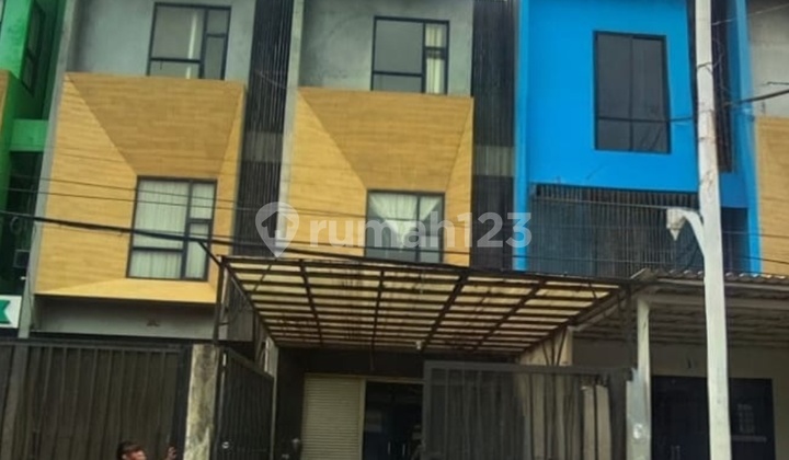 Ruko for Rent Cempaka Putih 3-Story Shop House for Rent Central Jakarta
