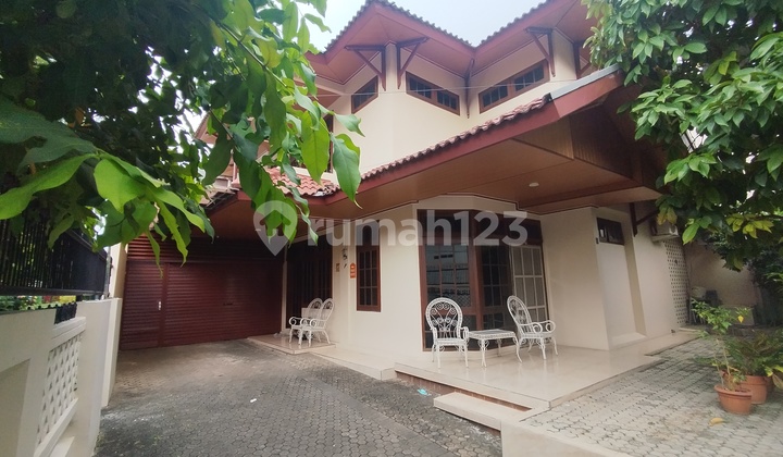 Rumah 2 Lantai Di Cempaka Putih Timur, Jakarta Pusat.