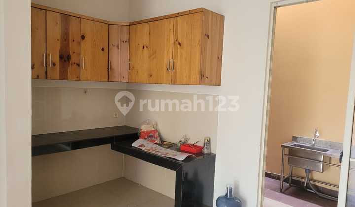 Disewa Rumah Siap Huni Lokasi Green Lake City, Cluster West Europe Tangerang 2