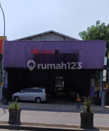 Gudang / Showroom di Bekasi Gudang / Showroom di Bekasi