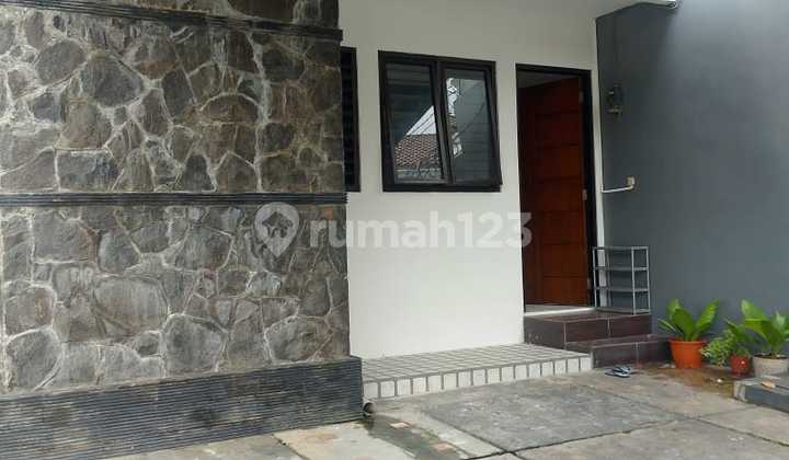 For Quick Sale House Near Pondok Indah, Kebayoran Baru, South Jakarta.