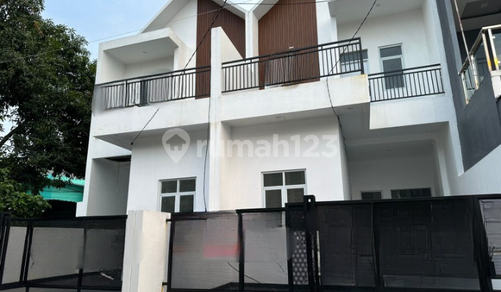 Dijual Rumah Baru Posisi Hoek di Harapan Indah tersedia 2 Unit Dijual Rumah Baru Posisi Hoek di Harapan Indah tersedia 2 Unit