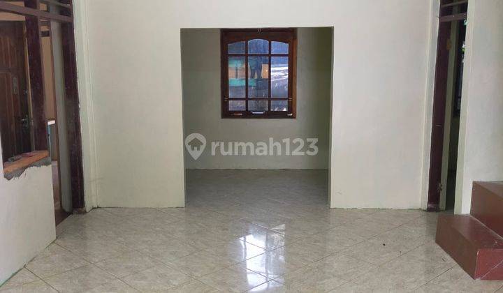 Di Sewa Rumah Utara Terminal Condong Catur  2