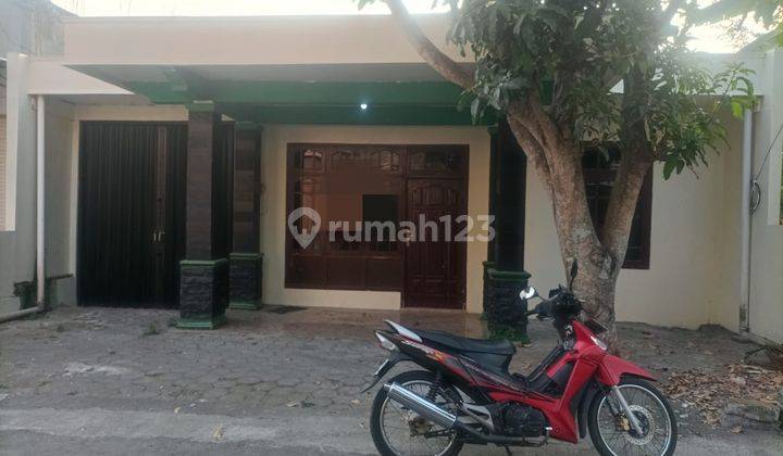 Di Sewakan Rumah Utara Terminal Condong Catur  1