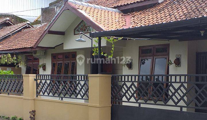 Disewakan Rumah Cantik Full Furnish di Condong Catur  1