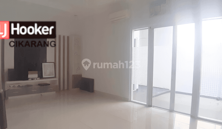 Rumah Bagus Semi Furnished di Rumah Simpruk 2 (dkt Spbu), Bekasi 2