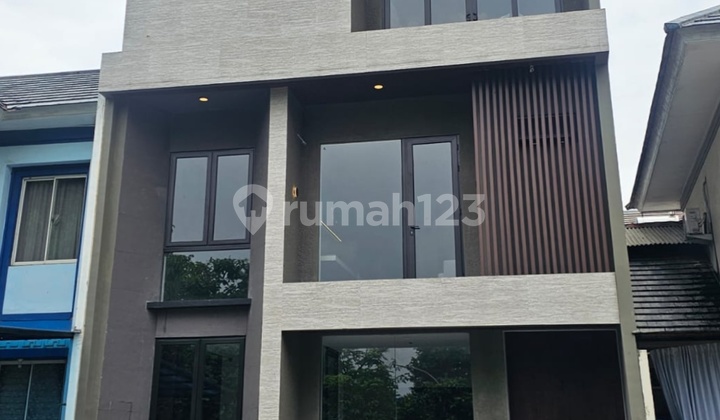 Dijual Rumah Bangunan Mandiri 3lantai Di Alam Sutera Dijual Rumah Bangunan Mandiri 3lantai Di Alam Sutera