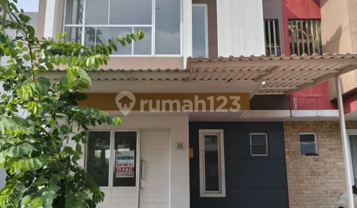 Disewakan Rumah Baru Siap Huni di Malibu Gading Serpong