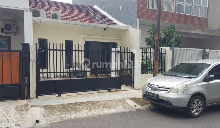 Rumah Dalam Komplek Bagus Di  Cipete Murah Jarang Ada  1