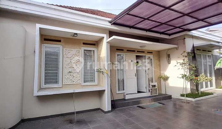 Affordable Ready-to-Occupy House in Kebayoran Baru Affordable Ready-to-Occupy House in Kebayoran Baru