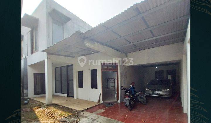 Rumah 2 Lt, Bagus Kekinian Siap Huni 100  1