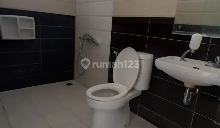 Disewakan Rumah Rapi Siap Huni 3