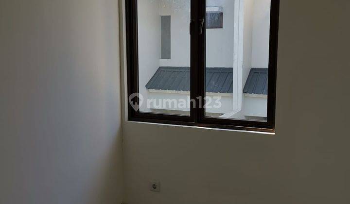 Dijual Rumah 2 Lantai di Cluster Shinano Jgc, Jakarta Timur 2