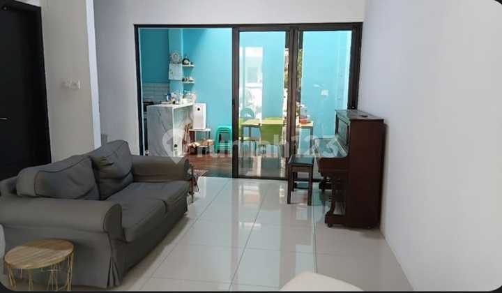 Rumah 3 Lantai Estetik di Wisteria Cakung Jaktim