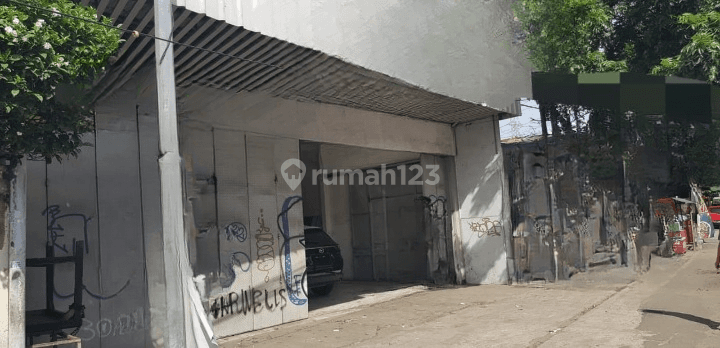 Di Jual Showroom Posisi Pinggir Jalan Raya, Siap Huni Di Sultan Agung Medan Satria 1