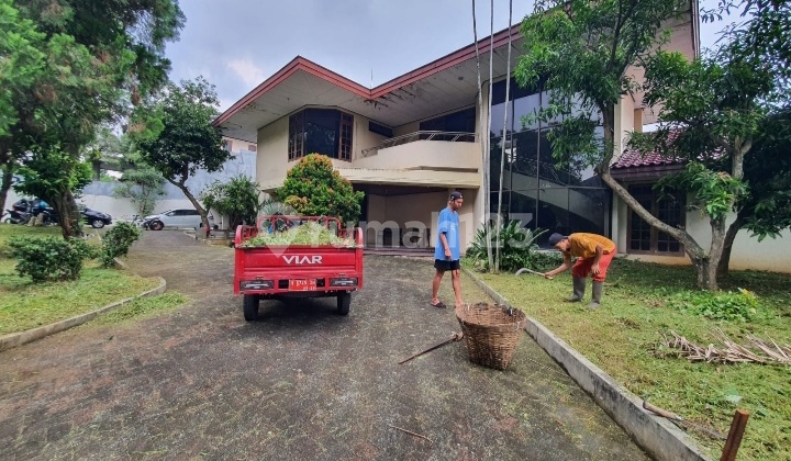Rumah tengah kota jalan raya 1