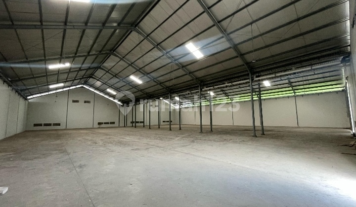 Warehouse rent KIC Gatot Subroto Semarang 700 billion 2