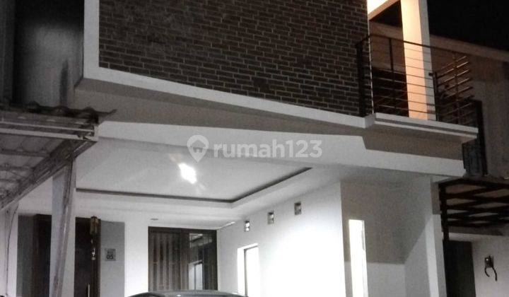 Rumah Semi Furnish di Viola Residence Graha Raya 1