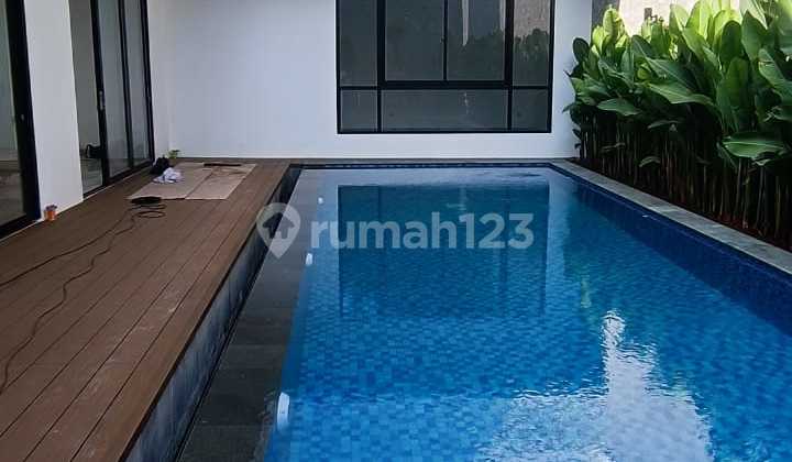 Rumah Ada Swimming Pool di River Park Bintaro Sektor 8 2