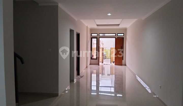 Rumah Baru di Cluster Pinguin Graha Raya Bintaro 2