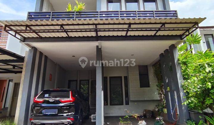 Rumah Cantik di Emerald Terrace Bintaro Jaya 1