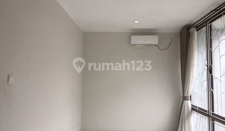 Siap Huni Rumah di Cluster Discovery Lumina Bintaro Jaya Siap Huni Rumah di Cluster Discovery Lumina Bintaro Jaya