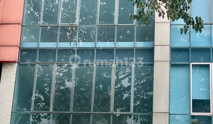 3-Story Shop House in Emerald Avenue Bintaro Jaya 1