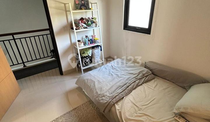 Rumah Modern 3 Lantai di Cluster Provence Suite Bsd 2