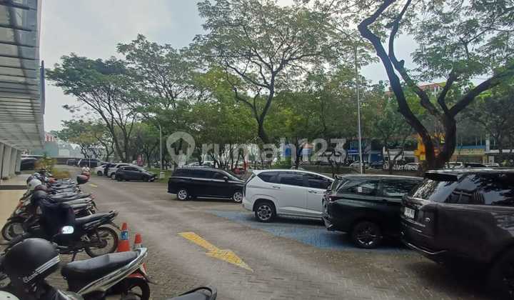 3-Story Shop House in Emerald Avenue Bintaro Jaya 2