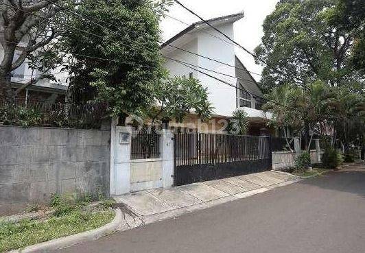 Rumah Lama Harga Paling Bagus di Dukuh Patra Kuningan Jakarta Selatan