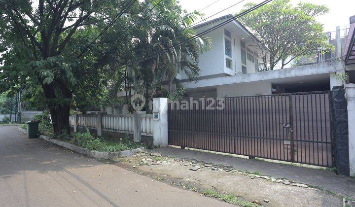 Rumah Lama Hitung Tanah di Dukuh Patra Kuningan Jakarta Selatan 2