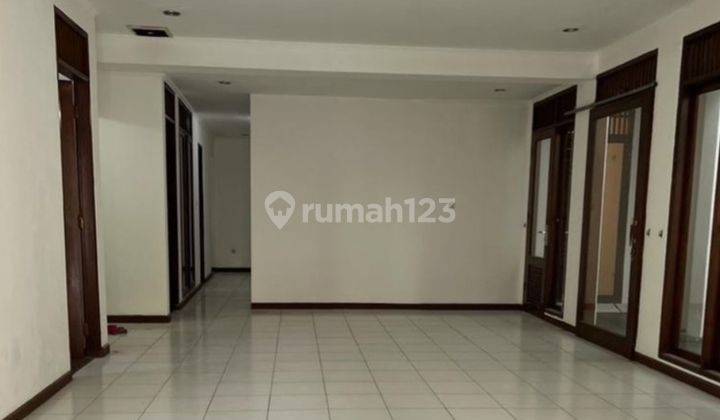 Rumah Siap Huni di Bendungan Hilir Jakarta Pusat 2