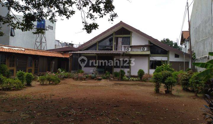 Rumah Lama Siap Huni di Mampang Prapatan Jakarta Selatan 1