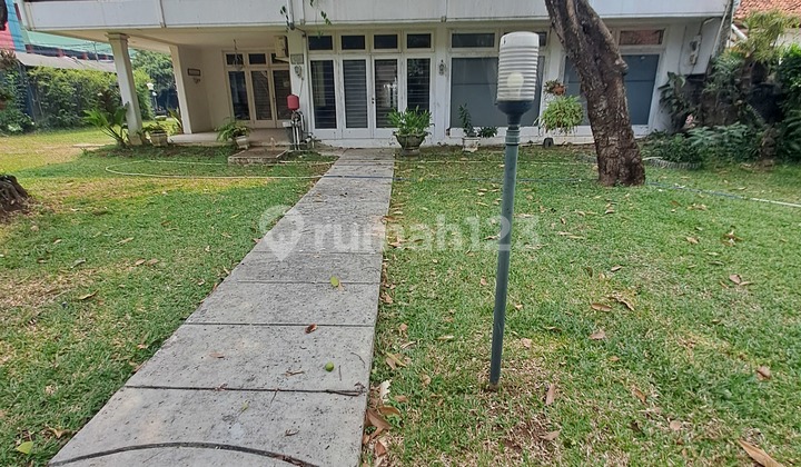 Spacious House Near UNJ Campus in Daksinapati Rawamangun 2