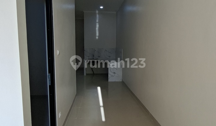 New House in Villa Melati Mas Facing West 2