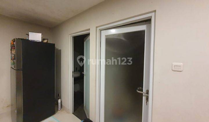 Rumah rapi siap huni di Belakang Apartemen Slipi Jakbar 2