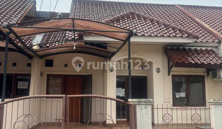 DIJUAL RUMAH DI VILA MELATI MAS SEMI FURNISHED