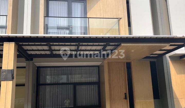 Dijual cepat  Rumah Modern nan cantik Svani Tanakayu BSD