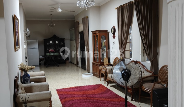 DIJUAL RUMAH POSISI HOOK DI VILLA MELATI MAS