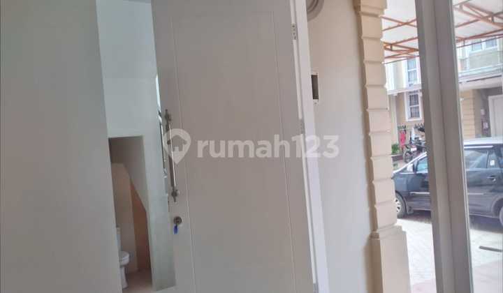 FOR RENT HOUSE IN GADING SERPONG, SAMARA CLUSTER 2