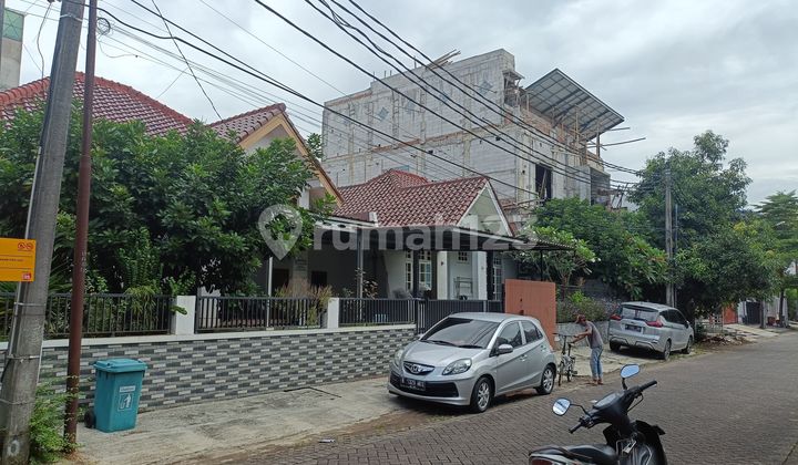 Dijual rumah  Vila Melati Mas 