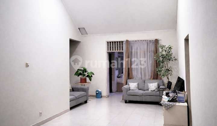 Rumah di Bawah Pasaran, Rapi Siap Huni di Kemang Pratama 2 Bekasi Rumah di Bawah Pasaran, Rapi Siap Huni di Kemang Pratama 2 Bekasi