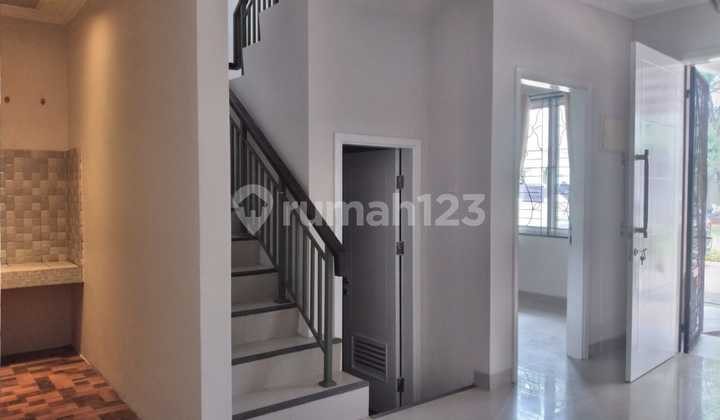CHEAP FOR RENT, SEMI-FURNISHED HOUSE IN SAMARA, GADING SERPONG CHEAP FOR RENT, SEMI-FURNISHED HOUSE IN SAMARA, GADING SERPONG